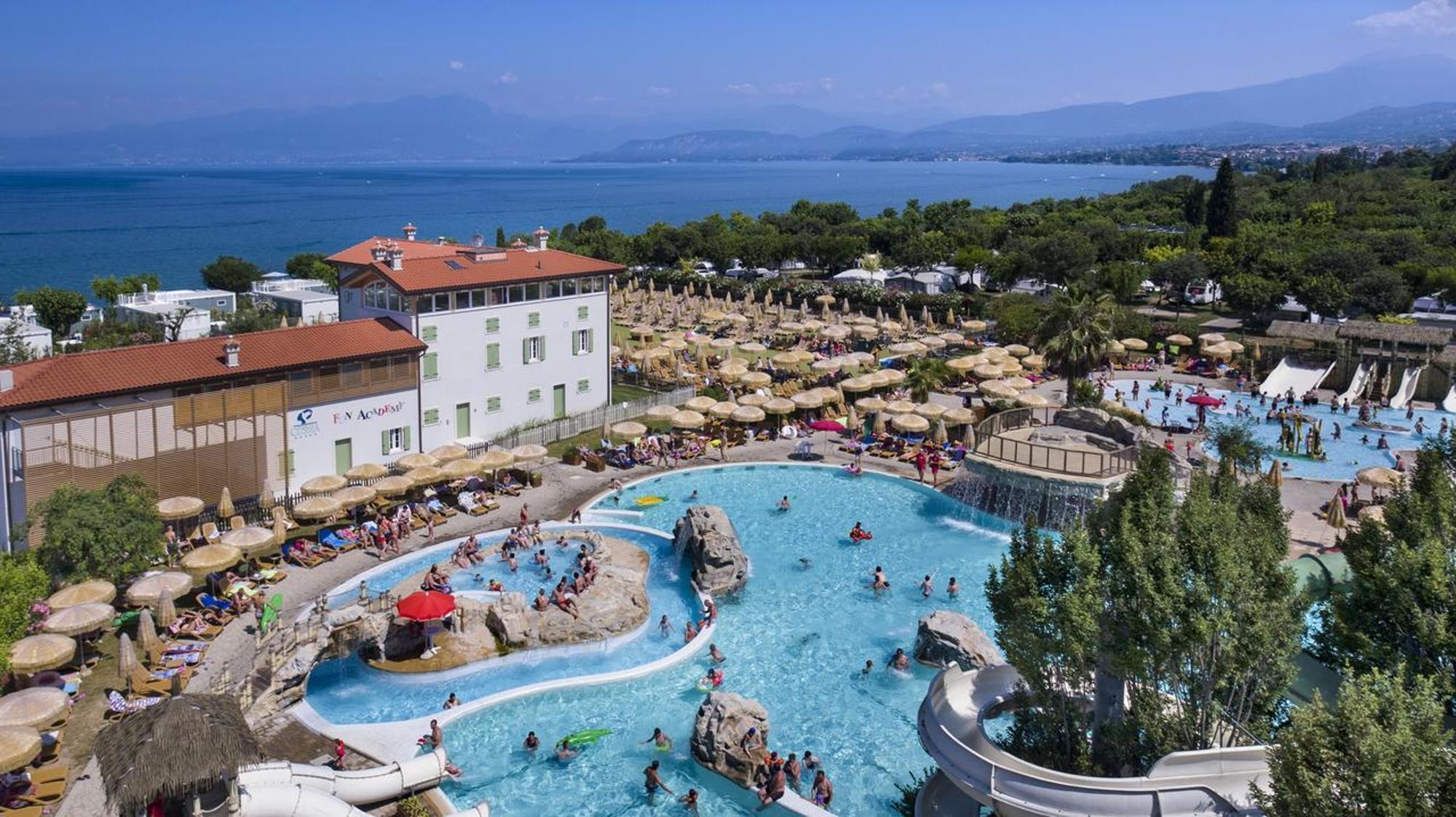 Piani Di Clodia Holidaypark Hotell Lazise Exteriör bild