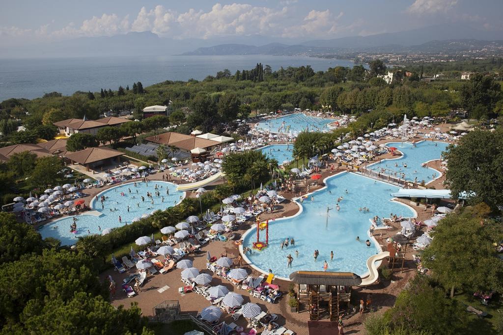 Piani Di Clodia Holidaypark Hotell Lazise Exteriör bild