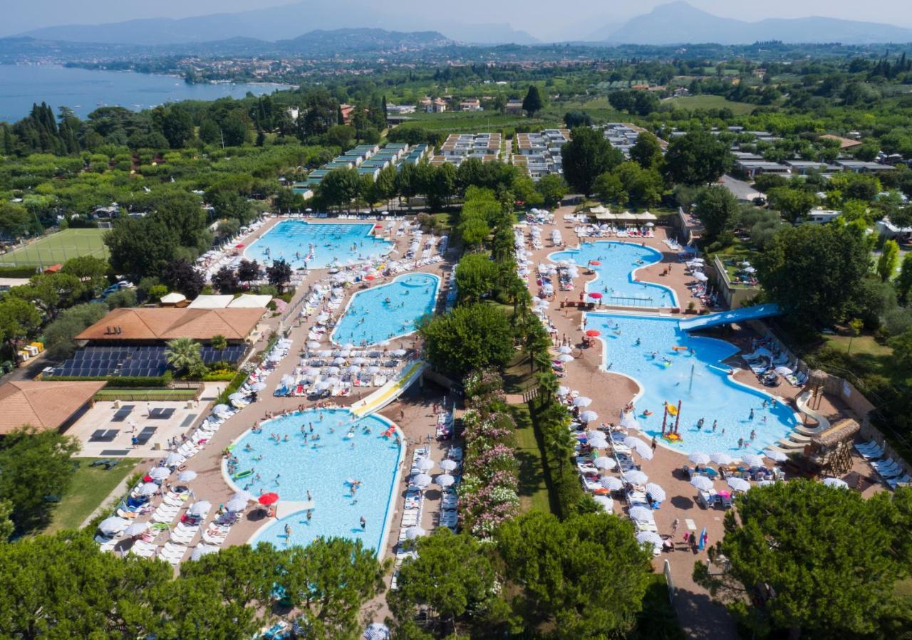 Piani Di Clodia Holidaypark Hotell Lazise Exteriör bild