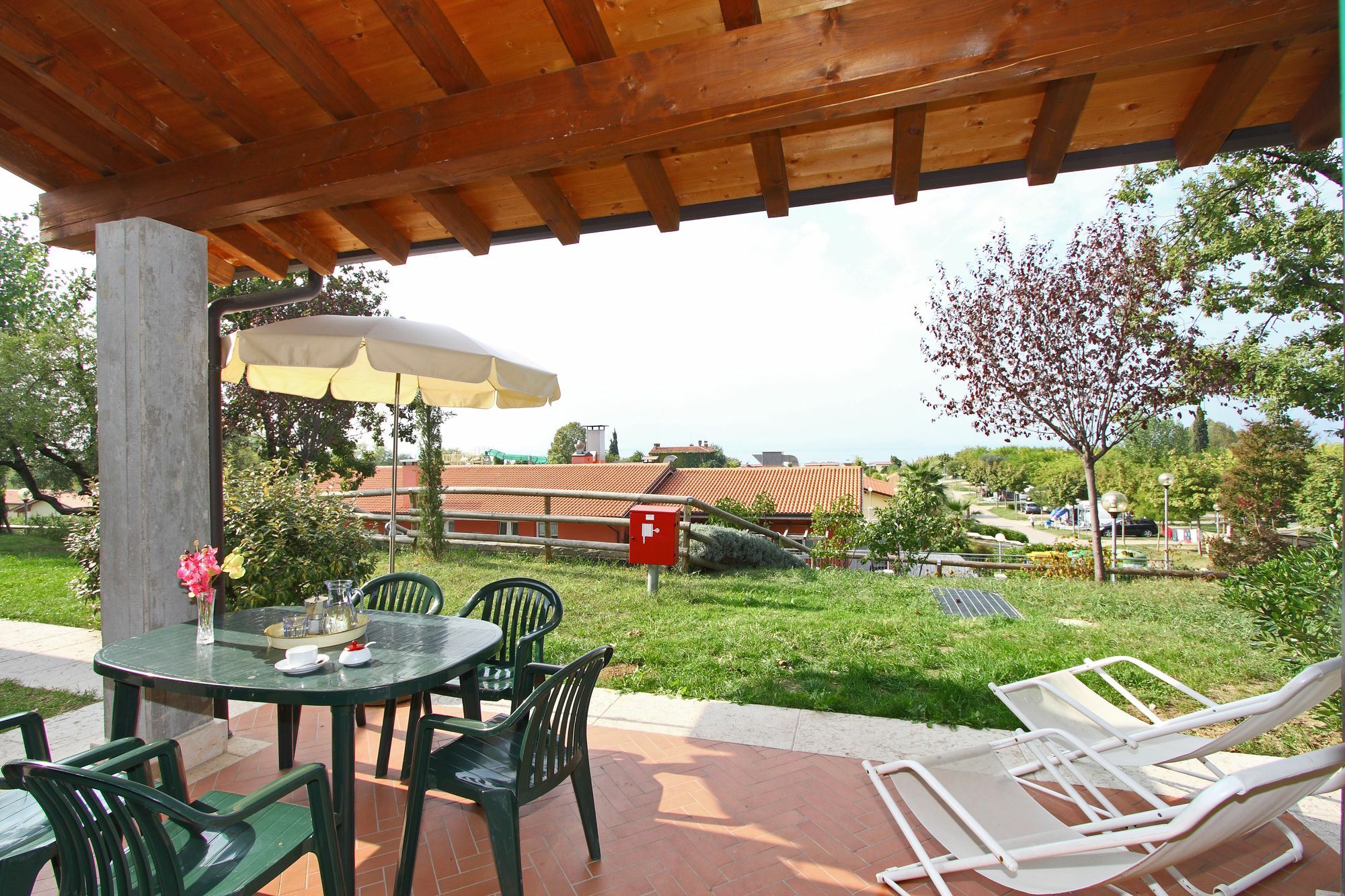 Piani Di Clodia Holidaypark Hotell Lazise Exteriör bild